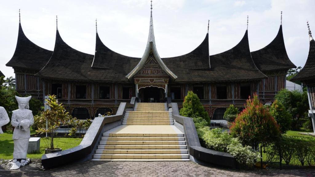 Hotel Ranah Bundo 파당 외부 사진